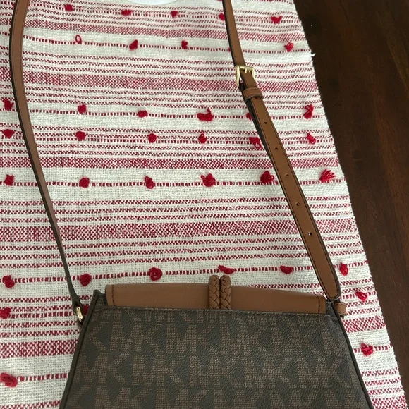 Michael Kors Tan and Brown Crossbody Bag - Picture 2 of 5